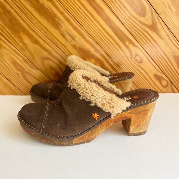 The Art Company Brown Suede Leather Mule Clog - Picture 2 of 6